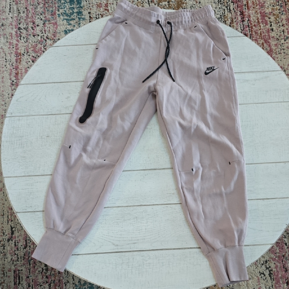Nike Womans Joggers - Light Pink